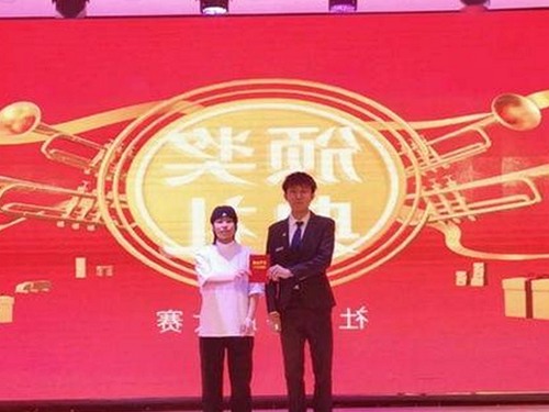 何炅视频引爆娱乐圈吃瓜热潮，杨幂八卦紧随其后